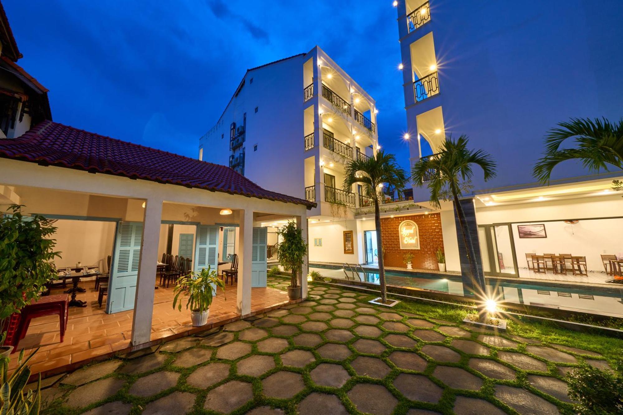 Hoi An Legend Charm Boutique Hotel ภายนอก รูปภาพ
